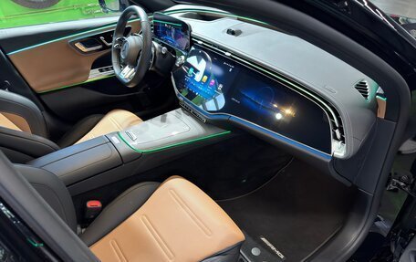 Mercedes-Benz E-Класс AMG, 2025 год, 16 000 000 рублей, 14 фотография