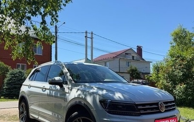 Volkswagen Tiguan II, 2019 год, 3 050 000 рублей, 1 фотография
