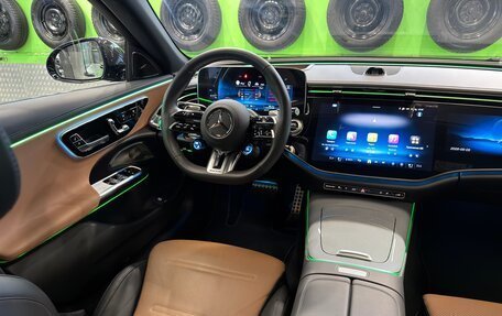 Mercedes-Benz E-Класс AMG, 2025 год, 16 000 000 рублей, 25 фотография