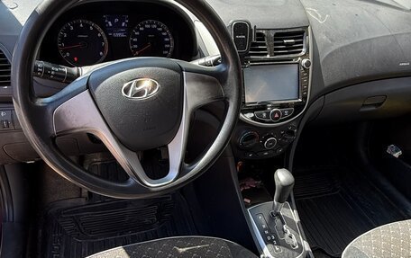 Hyundai Solaris II рестайлинг, 2012 год, 650 000 рублей, 7 фотография