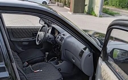 Hyundai Accent II, 2006 год, 360 000 рублей, 3 фотография