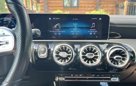 Mercedes-Benz CLA, 2019 год, 2 500 000 рублей, 8 фотография