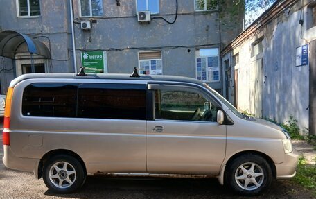 Honda Stepwgn II рестайлинг, 2001 год, 450 000 рублей, 4 фотография