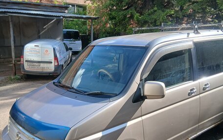 Honda Stepwgn II рестайлинг, 2001 год, 450 000 рублей, 3 фотография