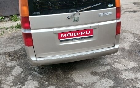 Honda Stepwgn II рестайлинг, 2001 год, 450 000 рублей, 12 фотография