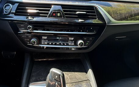 BMW 5 серия, 2017 год, 2 600 000 рублей, 21 фотография