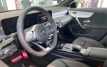Mercedes-Benz CLA, 2021 год, 4 900 000 рублей, 2 фотография