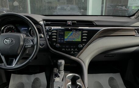 Toyota Camry, 2019 год, 2 820 000 рублей, 11 фотография