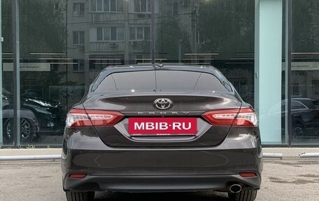 Toyota Camry, 2019 год, 2 820 000 рублей, 6 фотография