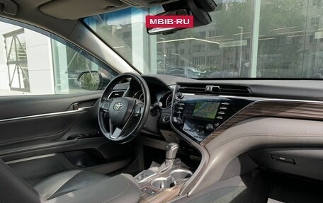 Toyota Camry, 2019 год, 2 820 000 рублей, 9 фотография