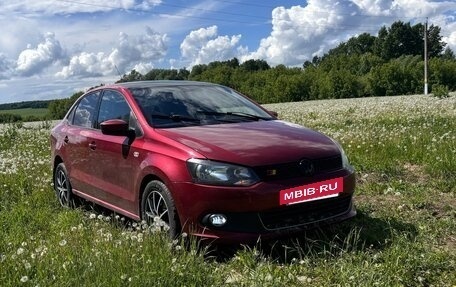 Volkswagen Polo VI (EU Market), 2012 год, 800 000 рублей, 4 фотография