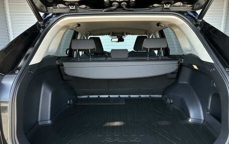 Toyota RAV4, 2021 год, 3 895 000 рублей, 26 фотография