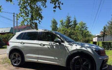 Volkswagen Tiguan II, 2019 год, 3 050 000 рублей, 2 фотография