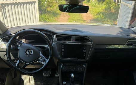 Volkswagen Tiguan II, 2019 год, 3 050 000 рублей, 16 фотография
