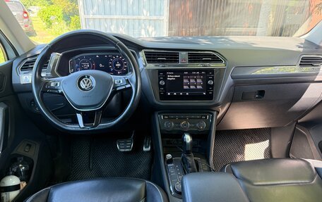 Volkswagen Tiguan II, 2019 год, 3 050 000 рублей, 23 фотография