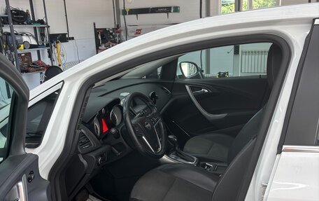 Opel Astra J, 2011 год, 850 000 рублей, 8 фотография