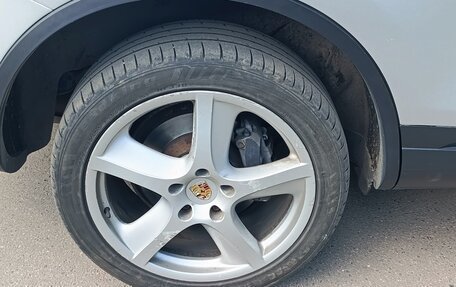 Volkswagen Touareg III, 2010 год, 1 350 000 рублей, 10 фотография