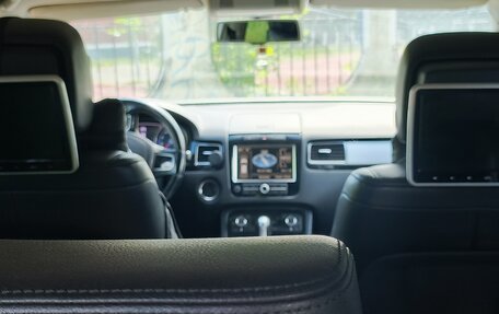Volkswagen Touareg III, 2010 год, 1 350 000 рублей, 13 фотография