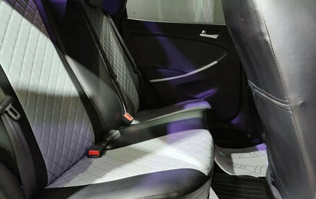 Hyundai Solaris II рестайлинг, 2012 год, 759 000 рублей, 16 фотография