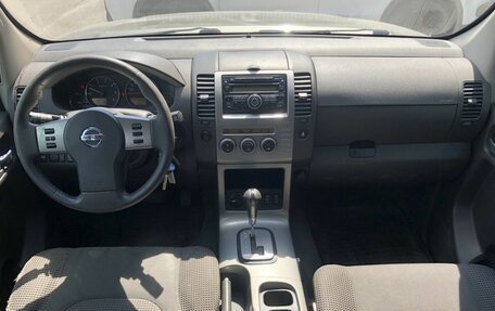 Nissan Pathfinder, 2007 год, 854 500 рублей, 10 фотография