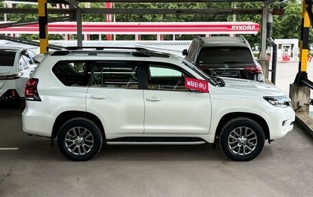 Toyota Land Cruiser Prado 150 рестайлинг 2, 2018 год, 5 200 000 рублей, 12 фотография
