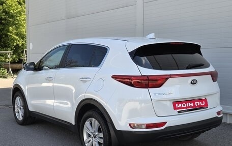 KIA Sportage IV рестайлинг, 2018 год, 1 995 000 рублей, 3 фотография