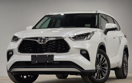 Toyota Highlander, 2025 год, 4 998 000 рублей, 25 фотография