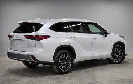 Toyota Highlander, 2025 год, 4 998 000 рублей, 18 фотография