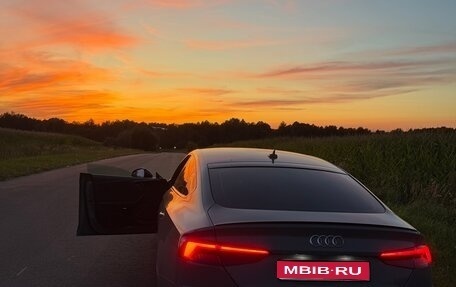 Audi A5, 2018 год, 2 800 000 рублей, 1 фотография