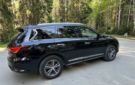 Infiniti QX60 I рестайлинг, 2017 год, 2 050 000 рублей, 7 фотография