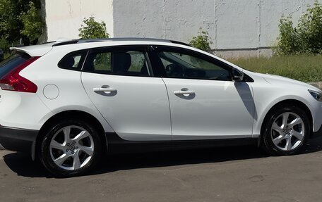 Volvo V40 II рестайлинг, 2014 год, 1 600 000 рублей, 6 фотография