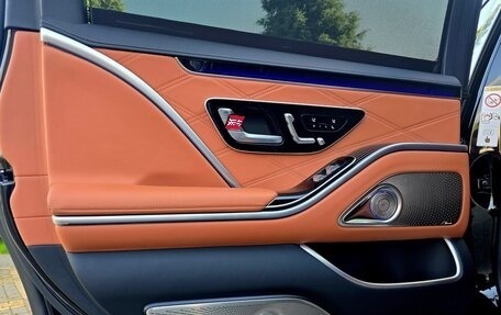 Mercedes-Benz Maybach S-Класс, 2024 год, 25 000 000 рублей, 18 фотография