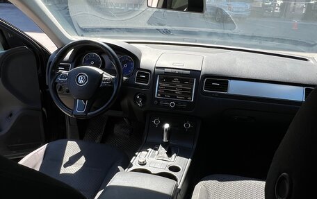Volkswagen Touareg III, 2010 год, 1 650 000 рублей, 15 фотография