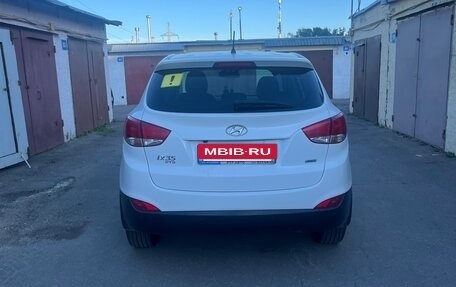 Hyundai ix35 I рестайлинг, 2014 год, 1 500 000 рублей, 4 фотография