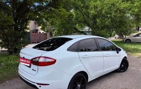 Ford Fiesta, 2015 год, 550 000 рублей, 2 фотография