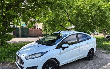 Ford Fiesta, 2015 год, 550 000 рублей, 4 фотография