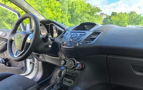 Ford Fiesta, 2015 год, 550 000 рублей, 7 фотография