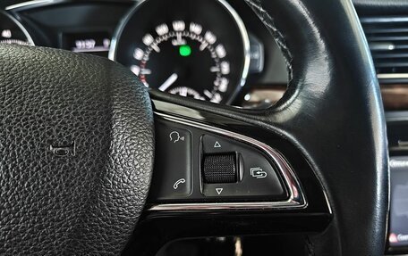 Skoda Superb III рестайлинг, 2013 год, 1 100 000 рублей, 13 фотография