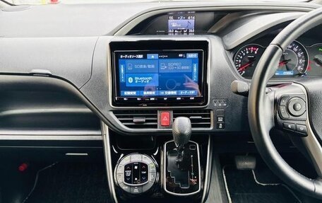 Toyota Voxy III, 2021 год, 1 760 000 рублей, 8 фотография