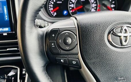 Toyota Voxy III, 2021 год, 1 760 000 рублей, 13 фотография
