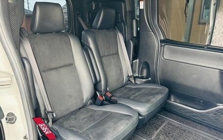 Toyota Voxy III, 2021 год, 1 760 000 рублей, 29 фотография