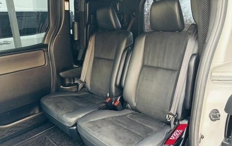 Toyota Voxy III, 2021 год, 1 760 000 рублей, 26 фотография