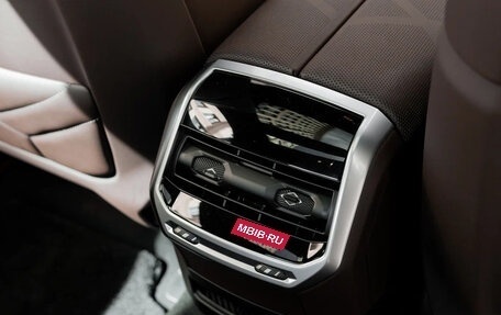 BMW 7 серия, 2026 год, 100 000 000 рублей, 31 фотография