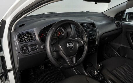Volkswagen Polo VI (EU Market), 2017 год, 645 000 рублей, 10 фотография