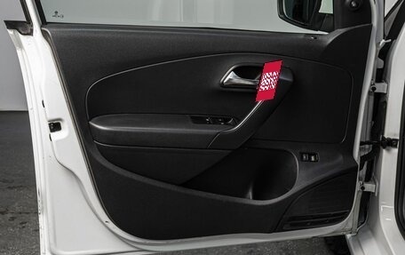 Volkswagen Polo VI (EU Market), 2017 год, 645 000 рублей, 11 фотография
