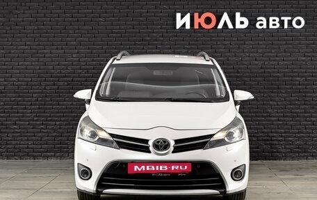 Toyota Verso I, 2013 год, 1 490 000 рублей, 2 фотография