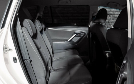Toyota Verso I, 2013 год, 1 490 000 рублей, 16 фотография
