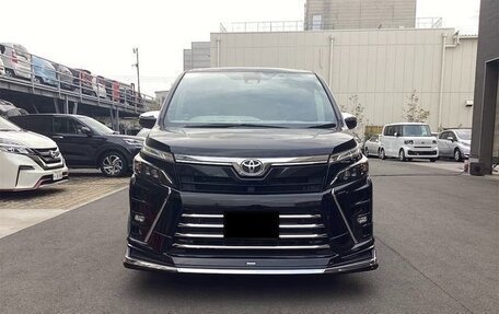 Toyota Voxy III, 2021 год, 1 795 000 рублей, 2 фотография
