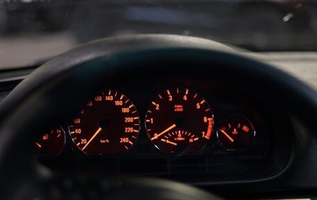 BMW 3 серия, 1999 год, 700 000 рублей, 11 фотография
