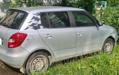 Skoda Fabia II, 2014 год, 450 000 рублей, 2 фотография